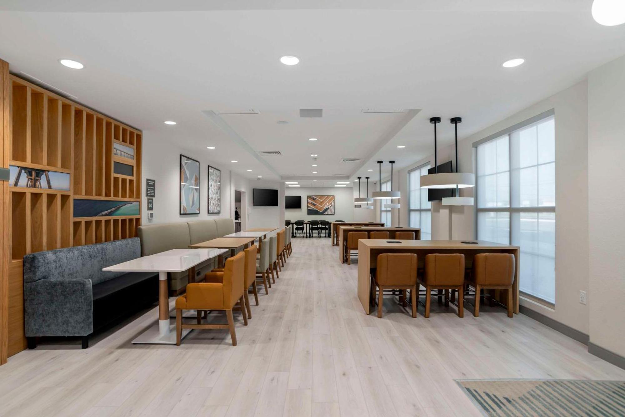 Comfort Inn & Suites Panama City Beach - Pier Park Area Esterno foto