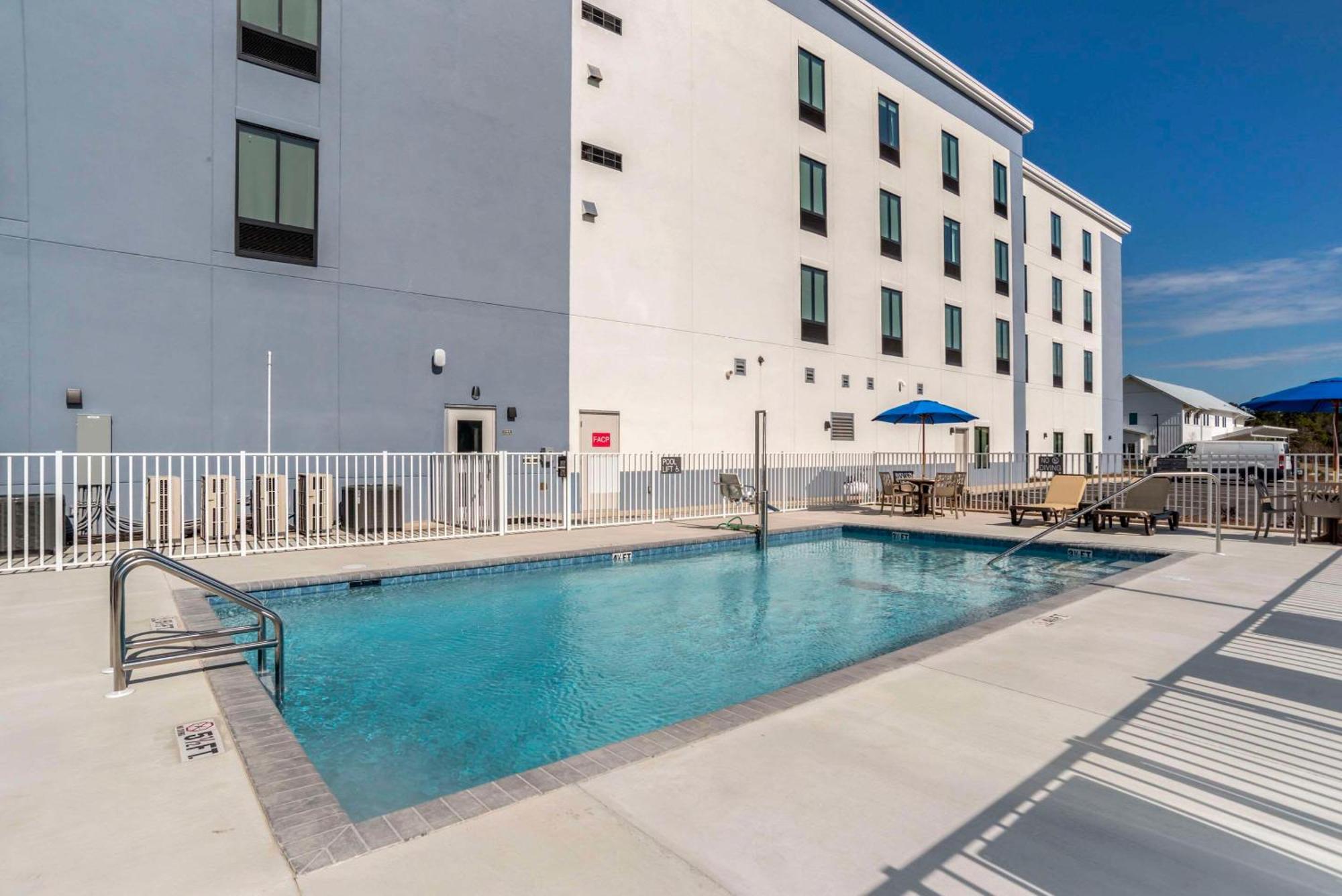 Comfort Inn & Suites Panama City Beach - Pier Park Area Esterno foto